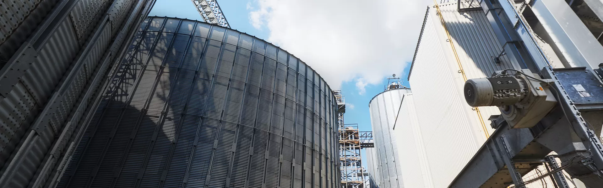 تطبيقات المكونات الكهروميكانيكية