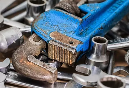 الصيانة الوقائية تزيد من عمر مفاتيح الضغط